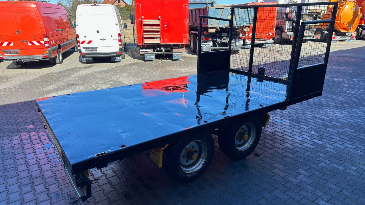 Blomenröhr 2-Achs Plattform SDAH 8,5T - Open/ Plateau aanhangwagen: afbeelding 2 Blomenröhr 2-Achs Plattform SDAH 8,5T - Open/ Plateau aanhangwagen: afbeelding 2