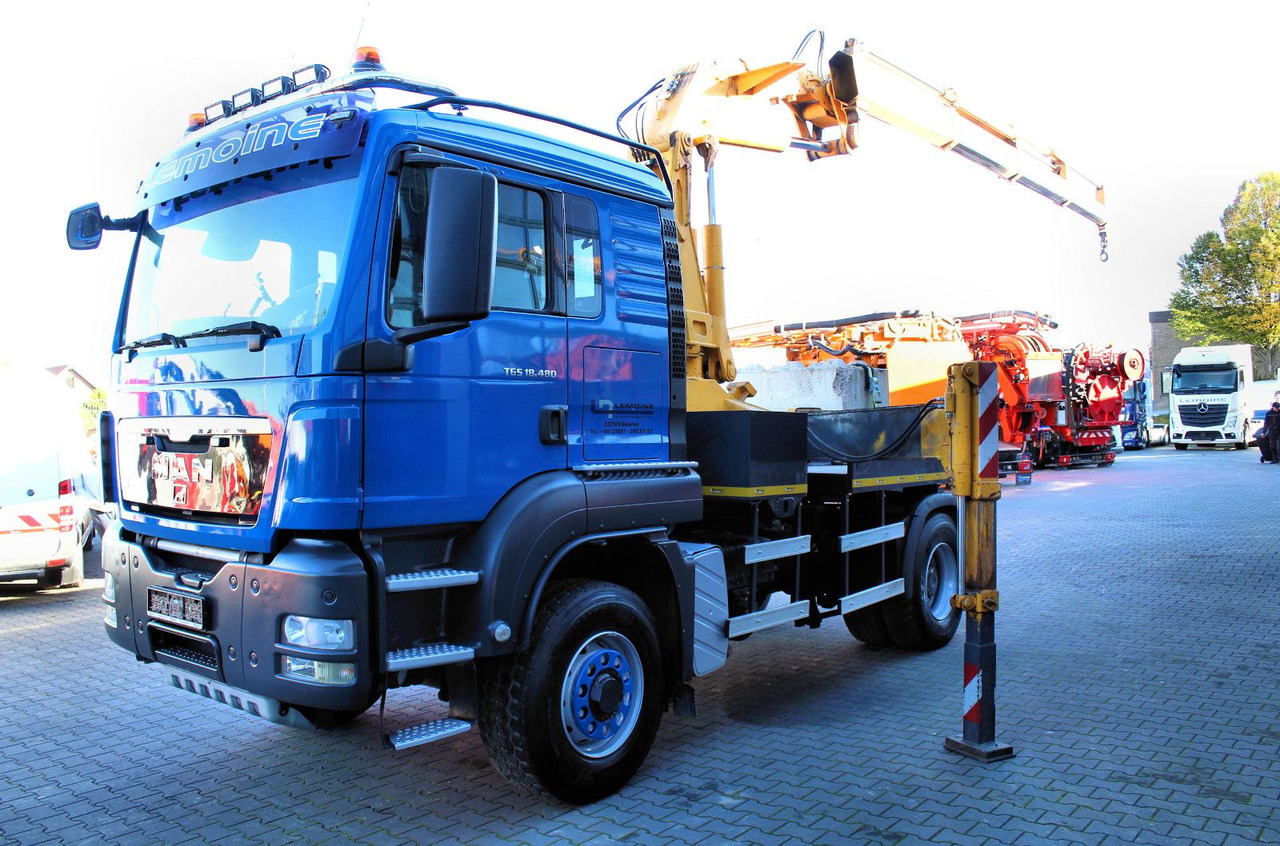 MAN TGS 18.480 4x4 BLS SZM+Pritsche MKG HLK 340 Kran - Vrachtwagen met open laadbak, Kraanwagen: afbeelding 3 MAN TGS 18.480 4x4 BLS SZM+Pritsche MKG HLK 340 Kran - Vrachtwagen met open laadbak, Kraanwagen: afbeelding 3