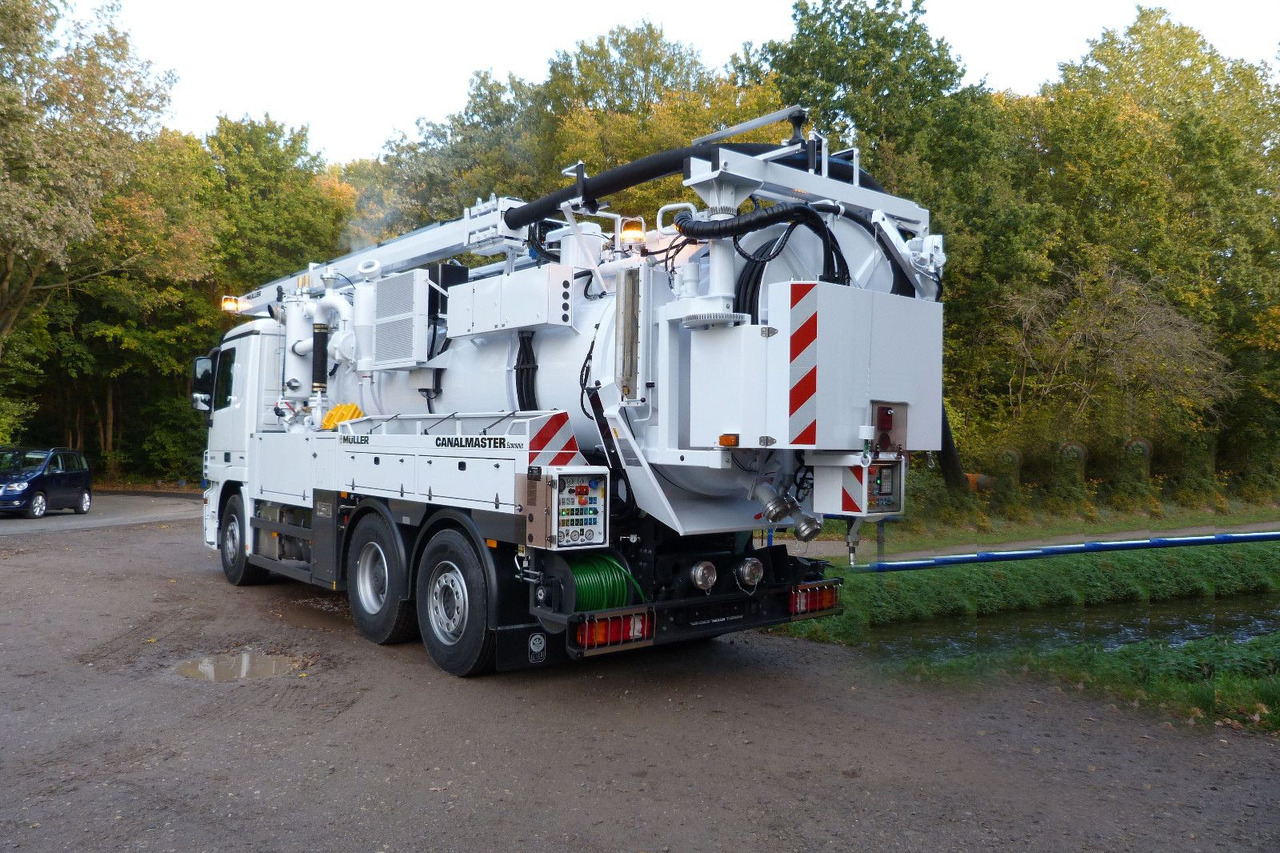 Mercedes-Benz Actros 2844 6x2 Müller 10m³ Canalmaster WRG - Vacuümwagen: afbeelding 2 Mercedes-Benz Actros 2844 6x2 Müller 10m³ Canalmaster WRG - Vacuümwagen: afbeelding 2