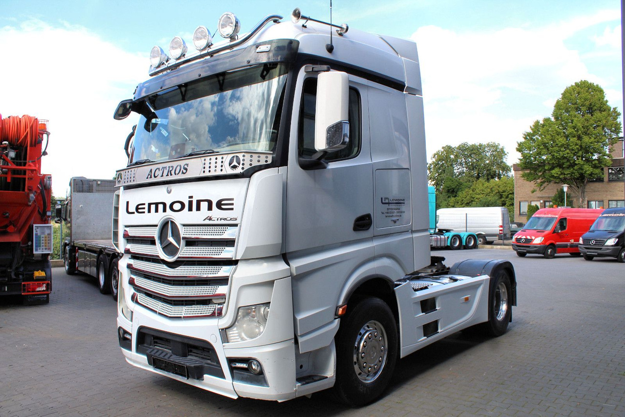 Mercedes-Benz Actros 1853 4x2 LS +Hydraulik + neuer AT-Motor - Trekker: afbeelding 3 Mercedes-Benz Actros 1853 4x2 LS +Hydraulik + neuer AT-Motor - Trekker: afbeelding 3