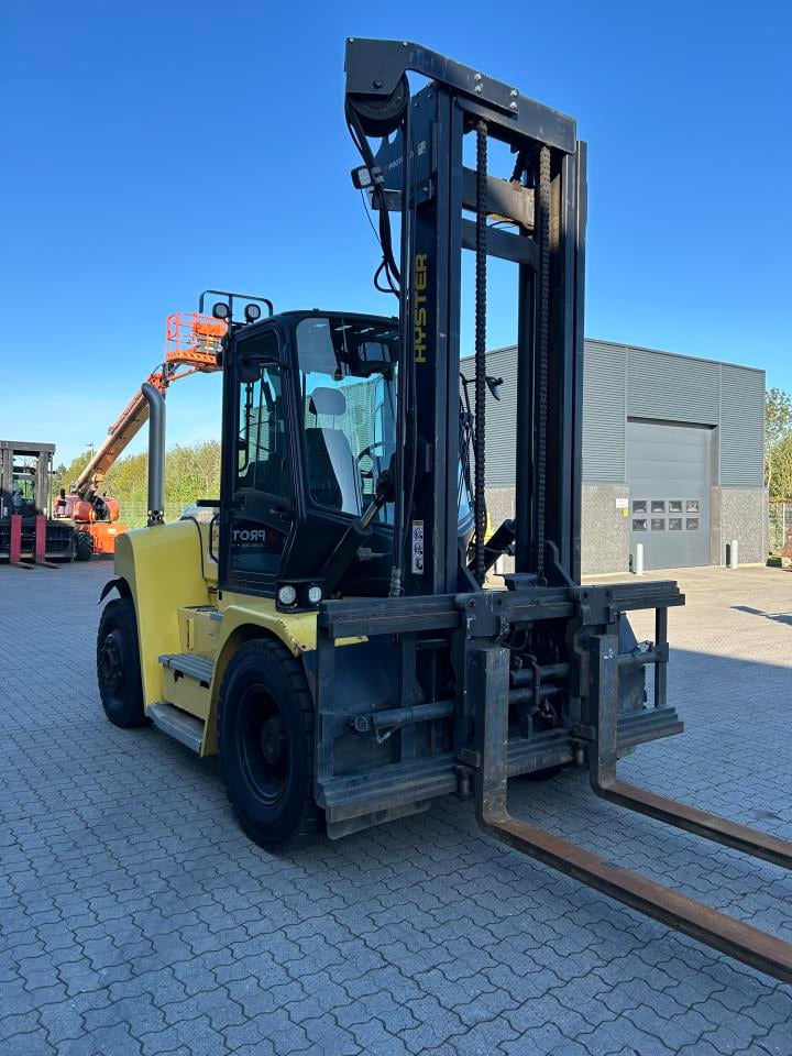 Hyster H9.00XM-6 - Diesel heftruck: afbeelding 2 Hyster H9.00XM-6 - Diesel heftruck: afbeelding 2