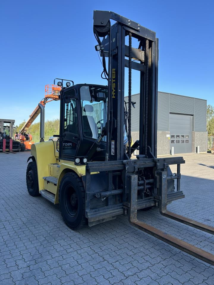 Hyster H9.00XM-6 - Diesel heftruck: afbeelding 2 Hyster H9.00XM-6 - Diesel heftruck: afbeelding 2