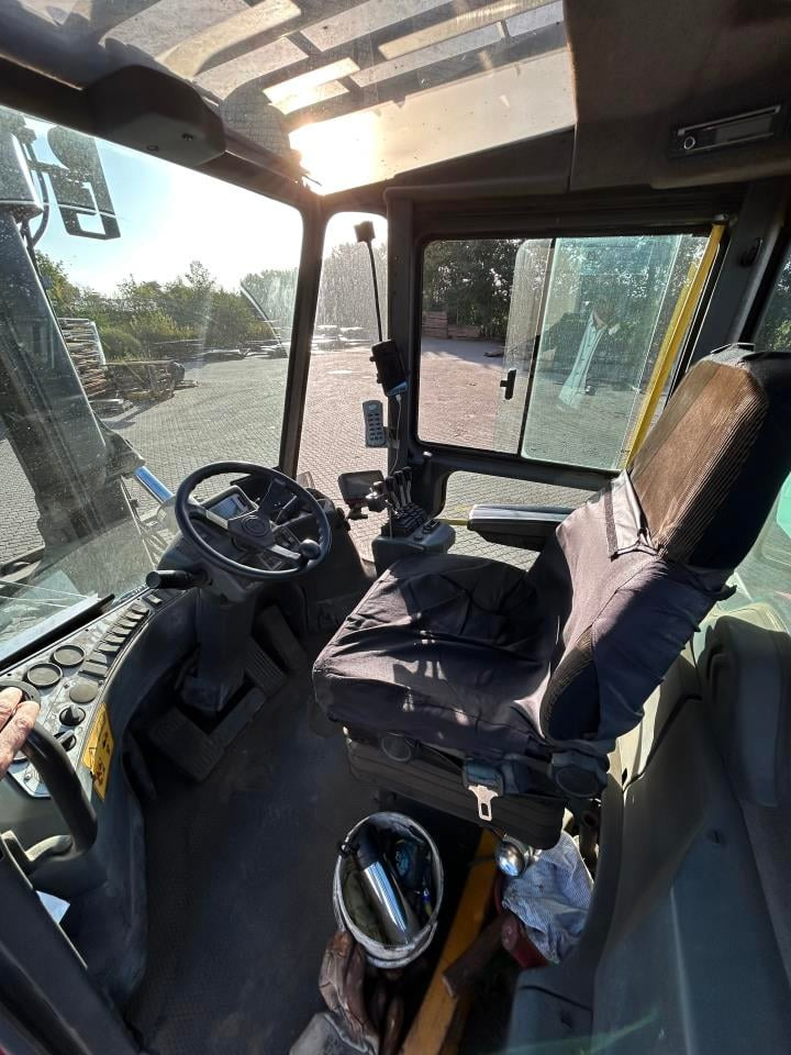 Kalmar DCE160-6 - Diesel heftruck: afbeelding 4 Kalmar DCE160-6 - Diesel heftruck: afbeelding 4