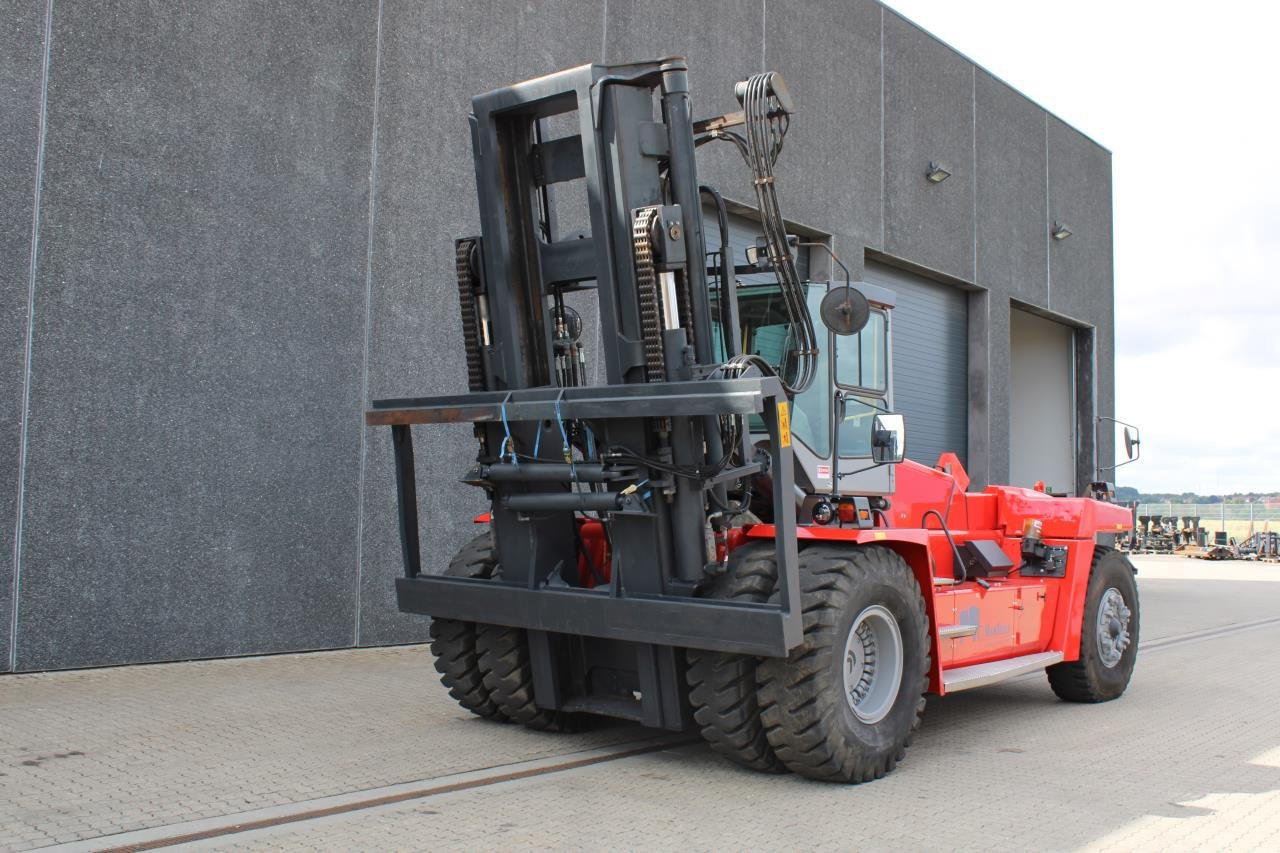 Kalmar DCF330-12LB - Diesel heftruck: afbeelding 2 Kalmar DCF330-12LB - Diesel heftruck: afbeelding 2