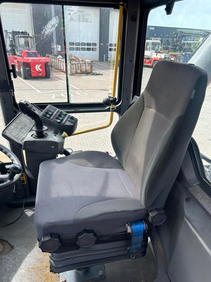 Kalmar DRF450-65C5X - Reach stacker: afbeelding 5 Kalmar DRF450-65C5X - Reach stacker: afbeelding 5