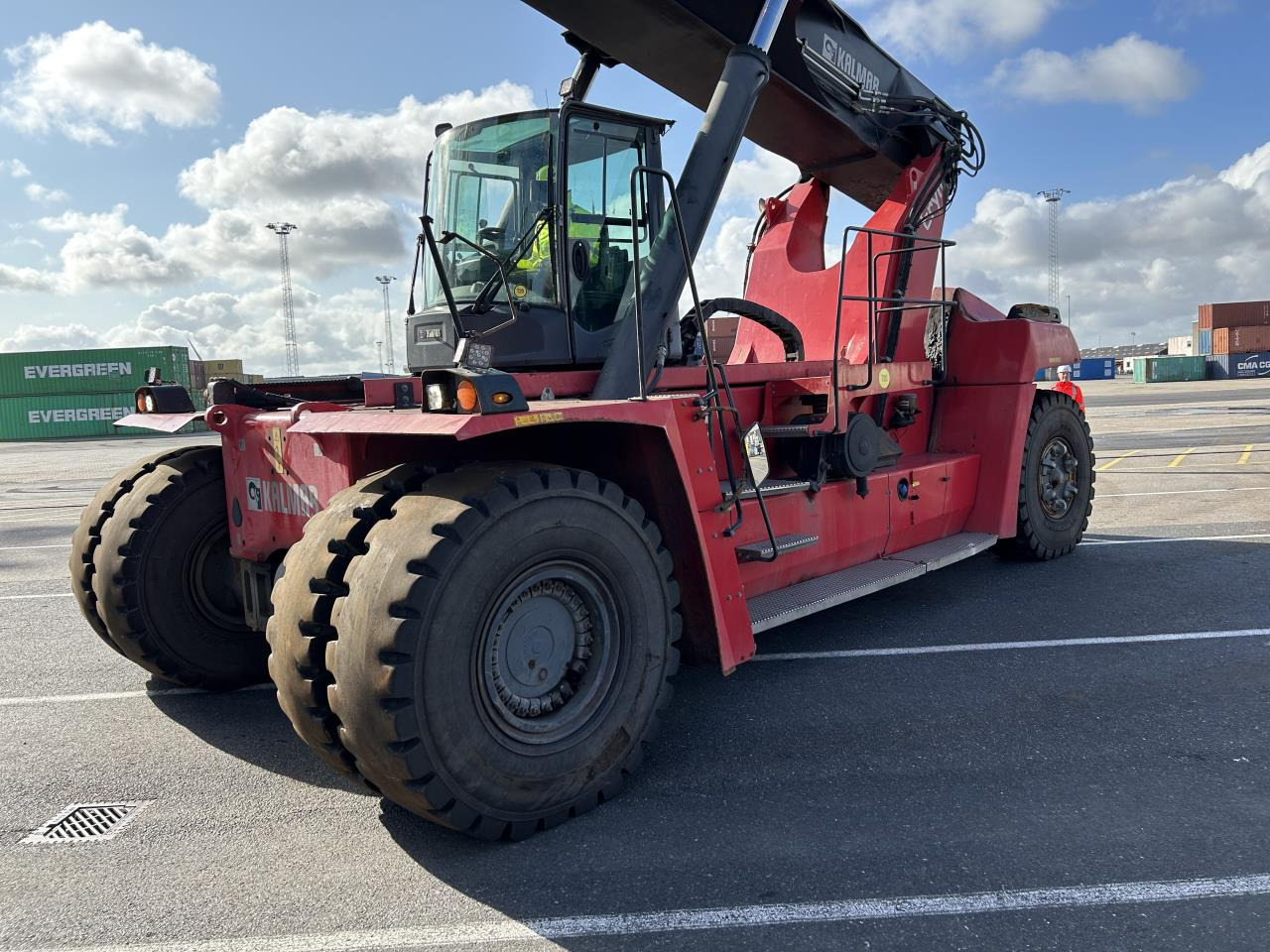 Kalmar DRG450-65S5 - Reach stacker: afbeelding 2 Kalmar DRG450-65S5 - Reach stacker: afbeelding 2
