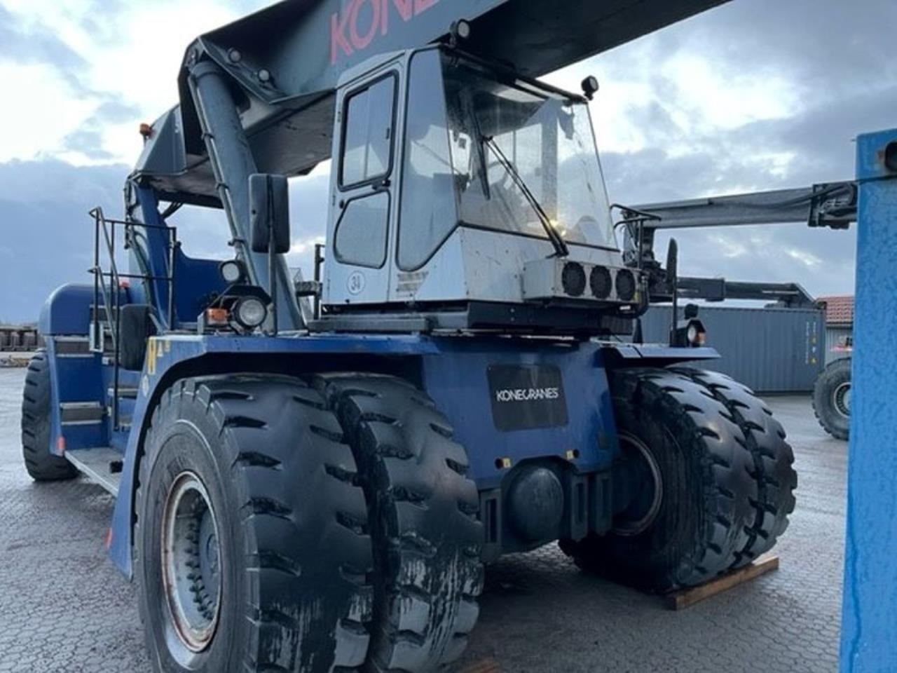 SMV 4531 TB5 - Reach stacker: afbeelding 2 SMV 4531 TB5 - Reach stacker: afbeelding 2