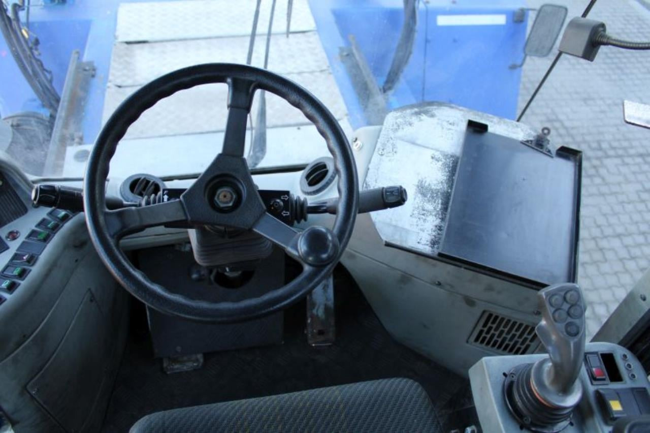 SMV SC108TA6 - Reach stacker: afbeelding 4 SMV SC108TA6 - Reach stacker: afbeelding 4