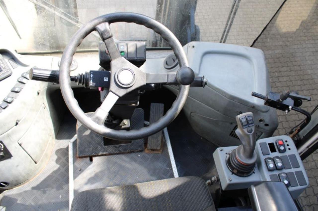 SMV SL16-900B - Diesel heftruck: afbeelding 4 SMV SL16-900B - Diesel heftruck: afbeelding 4