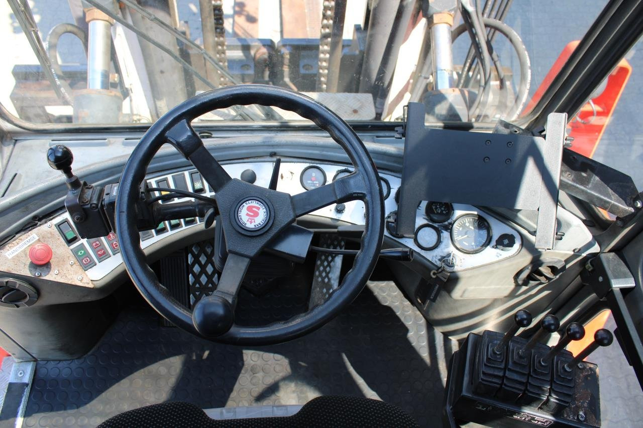 SveTruck 13660-32 - Diesel heftruck: afbeelding 4 SveTruck 13660-32 - Diesel heftruck: afbeelding 4