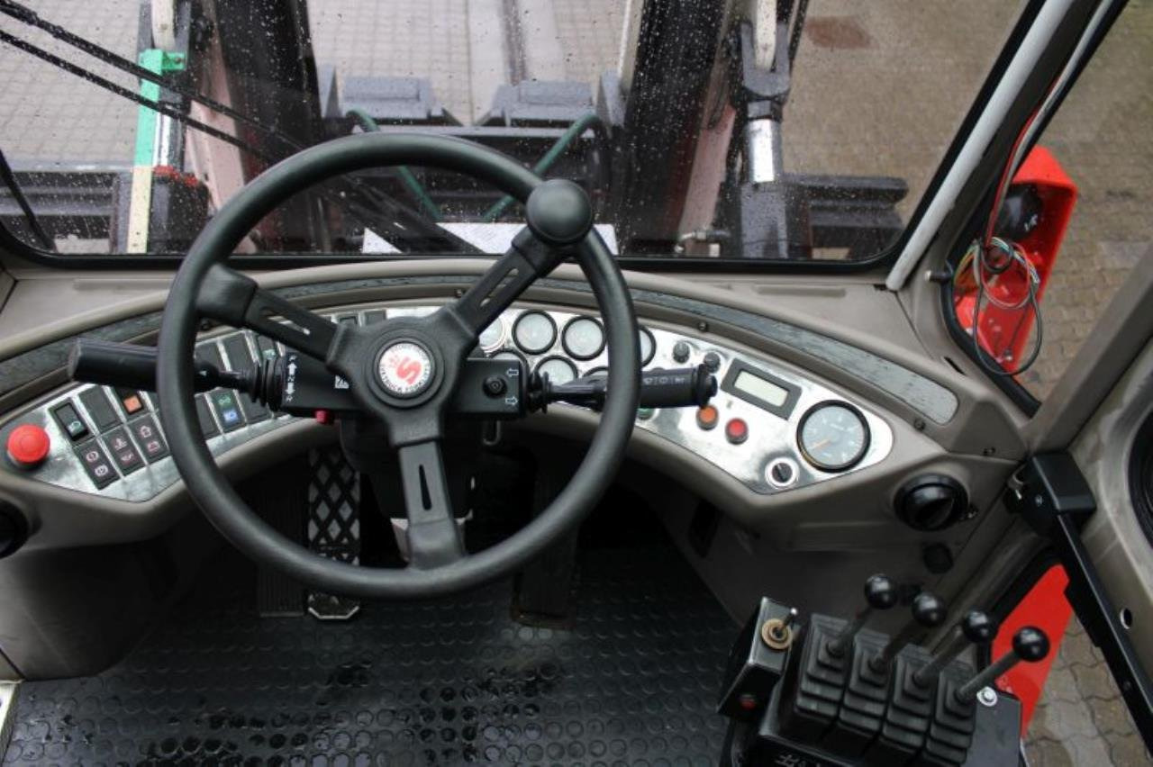 SveTruck 1875-33 - Diesel heftruck: afbeelding 4 SveTruck 1875-33 - Diesel heftruck: afbeelding 4