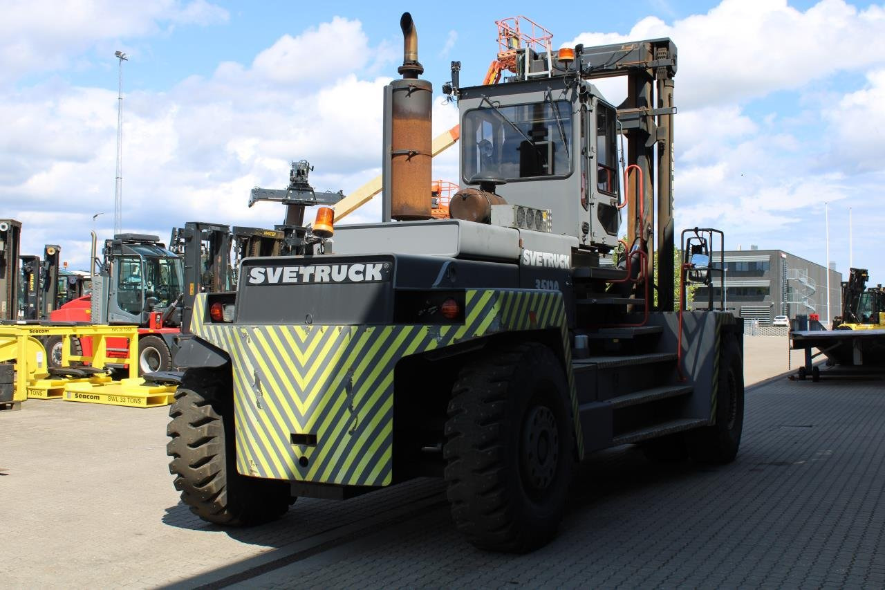 SveTruck 35120-50 - Diesel heftruck: afbeelding 3 SveTruck 35120-50 - Diesel heftruck: afbeelding 3