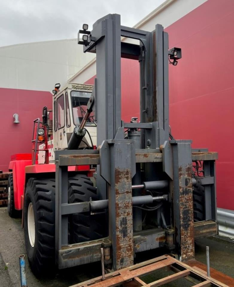 SveTruck 44120-52 - Diesel heftruck: afbeelding 1 SveTruck 44120-52 - Diesel heftruck: afbeelding 1