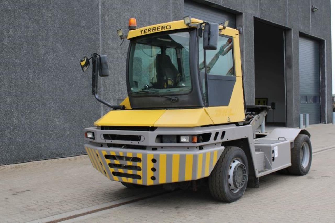 Terberg RT222 - Terminal trekker: afbeelding 2 Terberg RT222 - Terminal trekker: afbeelding 2