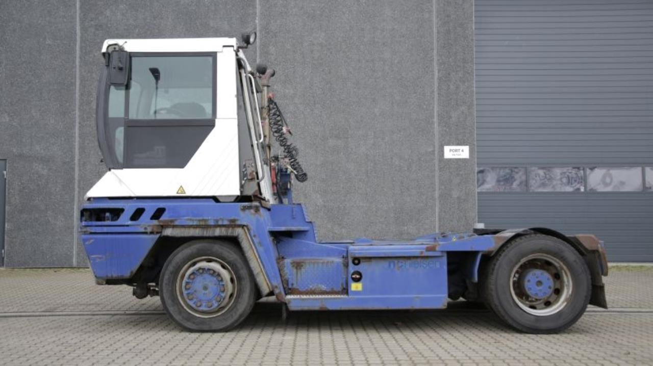 Terberg RT222 - Terminal trekker: afbeelding 1 Terberg RT222 - Terminal trekker: afbeelding 1