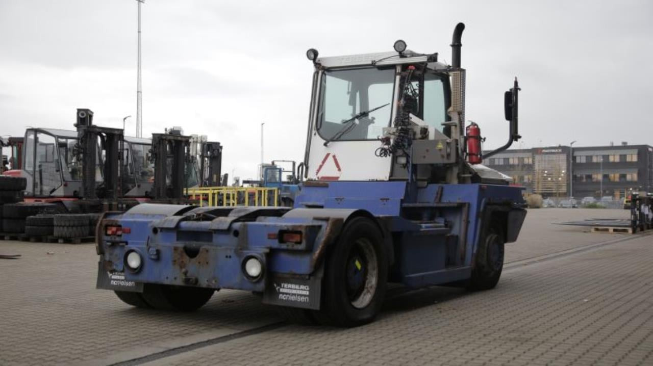 Terberg RT222 - Terminal trekker: afbeelding 3 Terberg RT222 - Terminal trekker: afbeelding 3