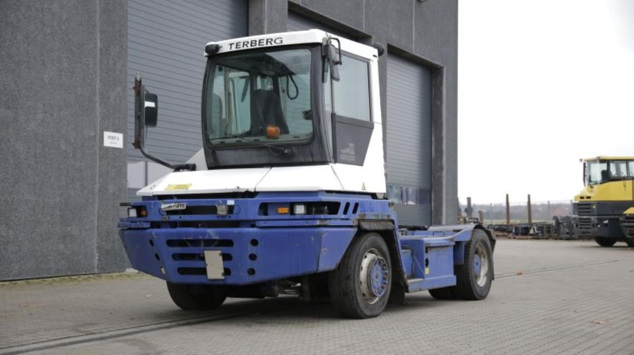 Terberg RT222 - Terminal trekker: afbeelding 2 Terberg RT222 - Terminal trekker: afbeelding 2