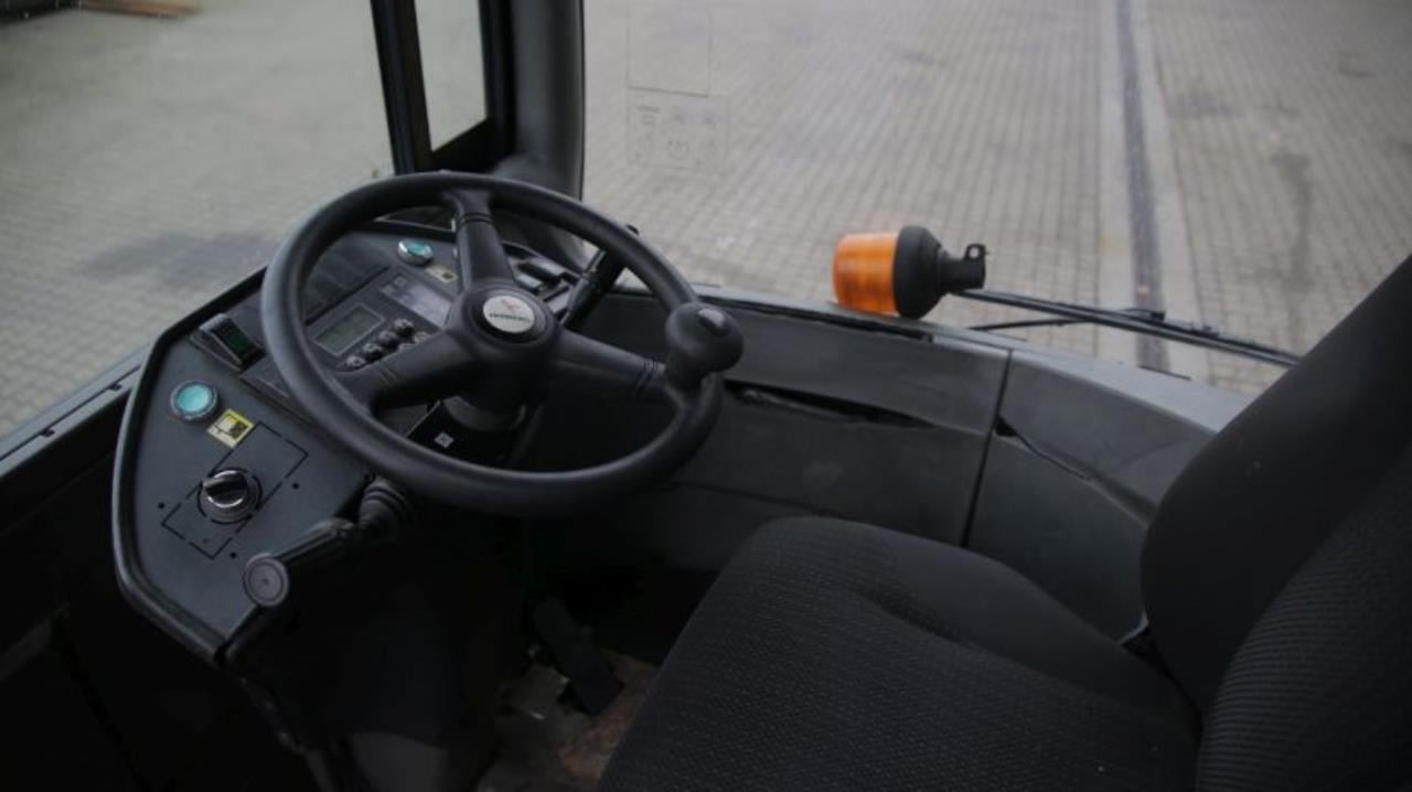 Terberg RT222 - Terminal trekker: afbeelding 4 Terberg RT222 - Terminal trekker: afbeelding 4