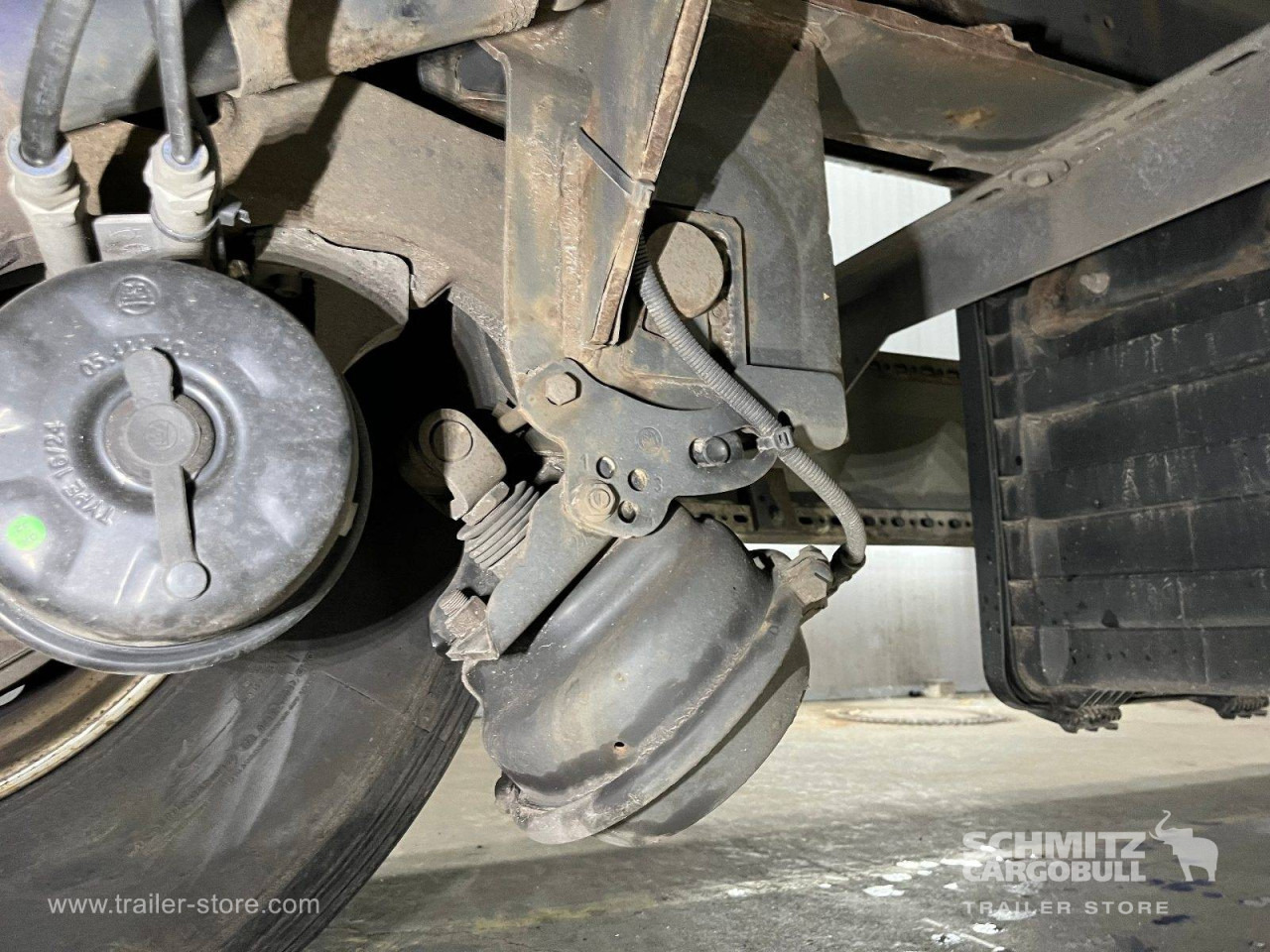 KRONE Auflieger Curtainsider Standard Forklift holder - Schuifzeiloplegger: afbeelding 3 KRONE Auflieger Curtainsider Standard Forklift holder - Schuifzeiloplegger: afbeelding 3