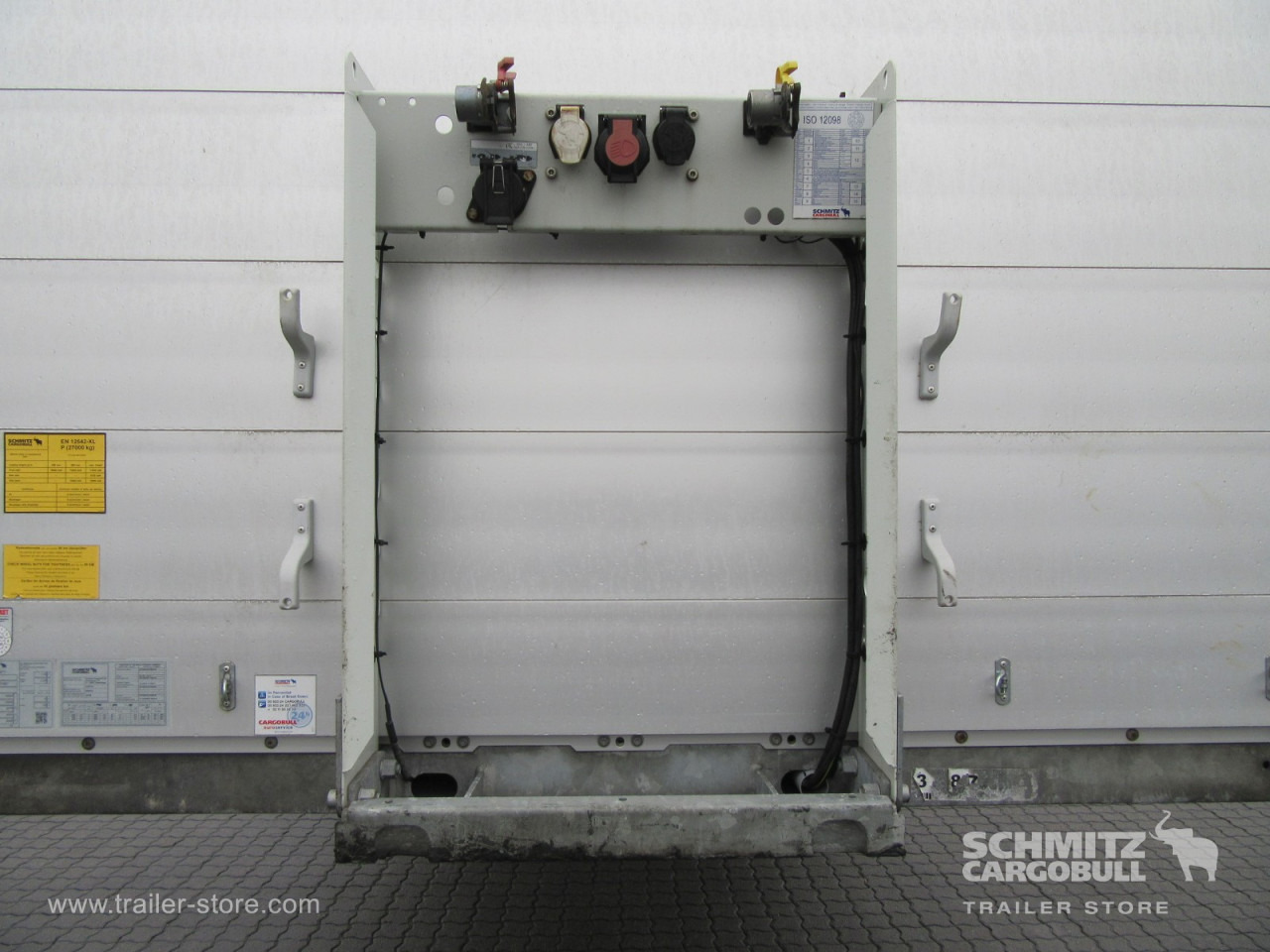 SCHMITZ Auflieger Plateau Standard - Vlakke/ Open oplegger: afbeelding 2 SCHMITZ Auflieger Plateau Standard - Vlakke/ Open oplegger: afbeelding 2