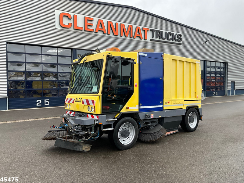 Dulevo 5020 S with 3-rd brush - Veegwagen: afbeelding 4 Dulevo 5020 S with 3-rd brush - Veegwagen: afbeelding 4