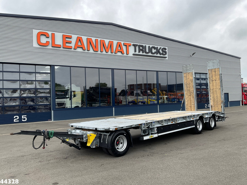 Humbaur 3-assige aanhangwagen met oprijrampen - Autotransport aanhangwagen: afbeelding 1 Humbaur 3-assige aanhangwagen met oprijrampen - Autotransport aanhangwagen: afbeelding 1