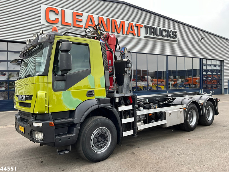 Iveco AD260T41 6x4 HMF 16 Tonmeter Z-kraan - Kabelsysteem truck, Kraanwagen: afbeelding 2 Iveco AD260T41 6x4 HMF 16 Tonmeter Z-kraan - Kabelsysteem truck, Kraanwagen: afbeelding 2