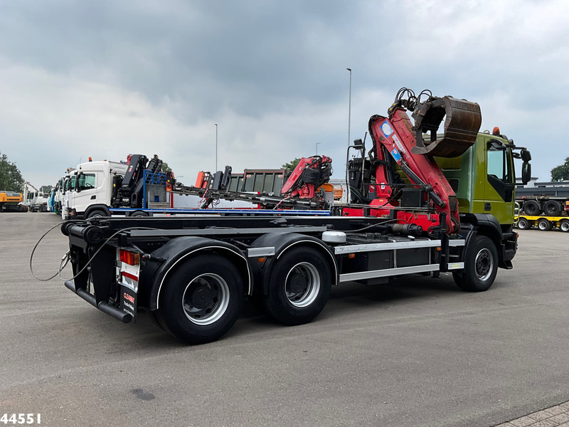 Iveco AD260T41 6x4 HMF 16 Tonmeter Z-kraan - Kabelsysteem truck, Kraanwagen: afbeelding 5 Iveco AD260T41 6x4 HMF 16 Tonmeter Z-kraan - Kabelsysteem truck, Kraanwagen: afbeelding 5