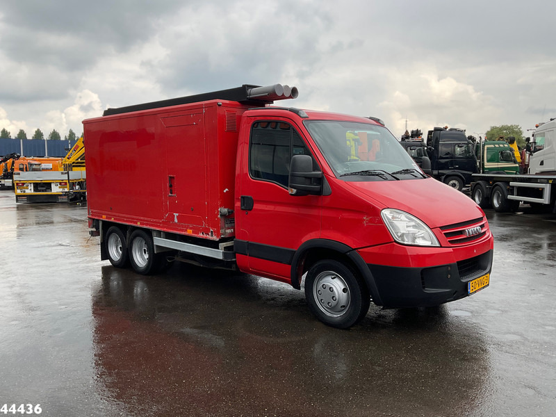Iveco Daily 40C18 + Veldhuizen oplegger ROM Hogedrukinstallatie - Vacuümwagen: afbeelding 3 Iveco Daily 40C18 + Veldhuizen oplegger ROM Hogedrukinstallatie - Vacuümwagen: afbeelding 3