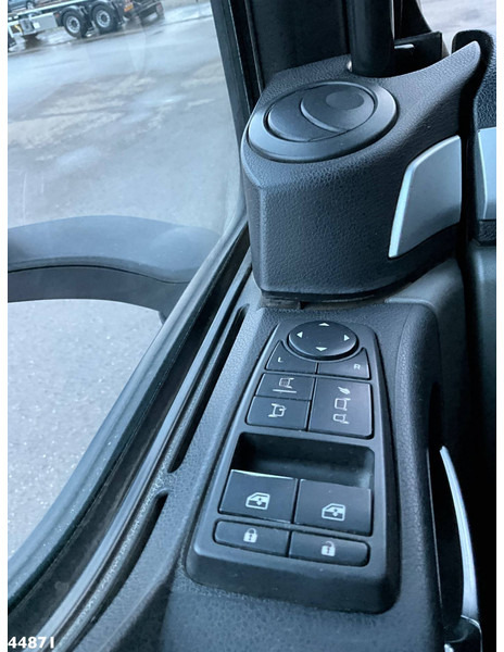 Haakarmsysteem vrachtwagen MAN TGS 35.440 8x4 HMF 16 Tonmeter Z-kraan: afbeelding 19