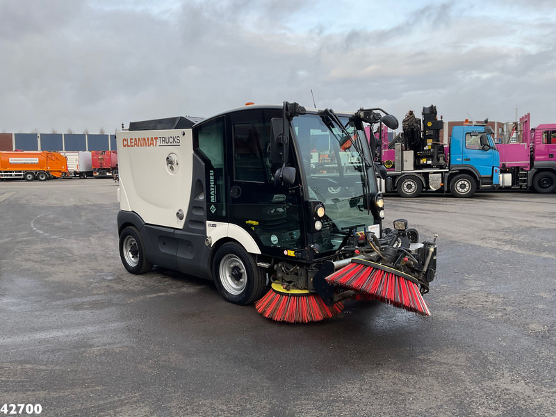 Mathieu MC 210 Azura Flex Euro 6 Stage 5 with 3-rd brush - Veegwagen: afbeelding 5 Mathieu MC 210 Azura Flex Euro 6 Stage 5 with 3-rd brush - Veegwagen: afbeelding 5