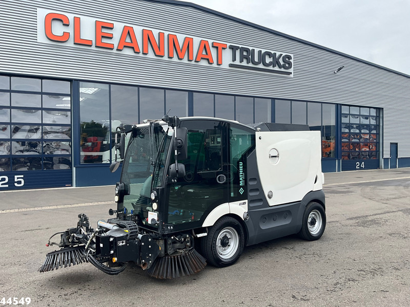 Mathieu MC 210 Azura Flex Euro 6 with 3-rd brush - Veegwagen: afbeelding 3 Mathieu MC 210 Azura Flex Euro 6 with 3-rd brush - Veegwagen: afbeelding 3