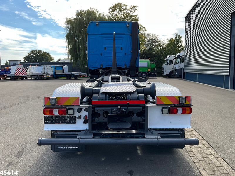 Mercedes-Benz Actros 2545 Euro 6 AJK 25 Tonmeter haakarmsysteem - Haakarmsysteem vrachtwagen: afbeelding 3 Mercedes-Benz Actros 2545 Euro 6 AJK 25 Tonmeter haakarmsysteem - Haakarmsysteem vrachtwagen: afbeelding 3