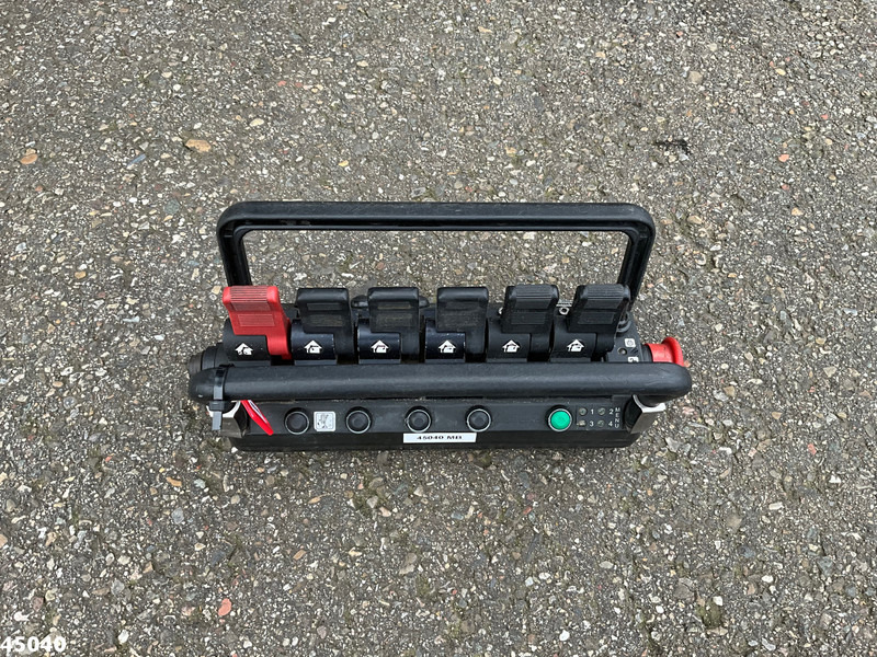 Kraanwagen Mercedes-Benz Actros 4141 8x4 manual Hiab 32 Tonmeter laadkraan + Fly-jib: afbeelding 12 Kraanwagen Mercedes-Benz Actros 4141 8x4 manual Hiab 32 Tonmeter laadkraan + Fly-jib: afbeelding 12