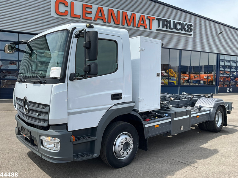 Mercedes-Benz Atego 1218 Euro 6 Manual 7 Ton haakarmsysteem - Haakarmsysteem vrachtwagen: afbeelding 2 Mercedes-Benz Atego 1218 Euro 6 Manual 7 Ton haakarmsysteem - Haakarmsysteem vrachtwagen: afbeelding 2