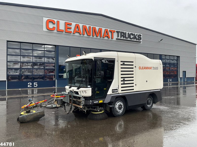 Ravo 540 CD Euro 6 with 3-rd brush - Veegwagen: afbeelding 1 Ravo 540 CD Euro 6 with 3-rd brush - Veegwagen: afbeelding 1