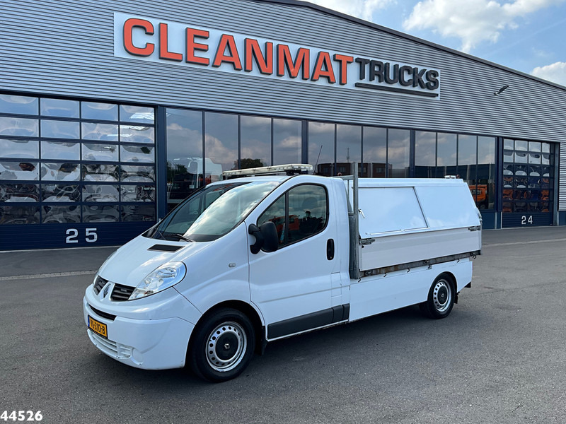 Renault Trafic 2.0 dCi Veeg-vuil kipper - Vuilniswagen: afbeelding 2 Renault Trafic 2.0 dCi Veeg-vuil kipper - Vuilniswagen: afbeelding 2