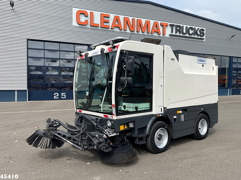 Schmidt Cleango 500 Compact Euro 6 with 3-rd brush - Veegwagen: afbeelding 2 Schmidt Cleango 500 Compact Euro 6 with 3-rd brush - Veegwagen: afbeelding 2