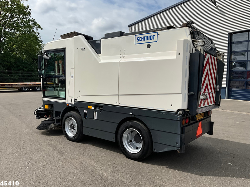Schmidt Cleango 500 Compact Euro 6 with 3-rd brush - Veegwagen: afbeelding 4 Schmidt Cleango 500 Compact Euro 6 with 3-rd brush - Veegwagen: afbeelding 4