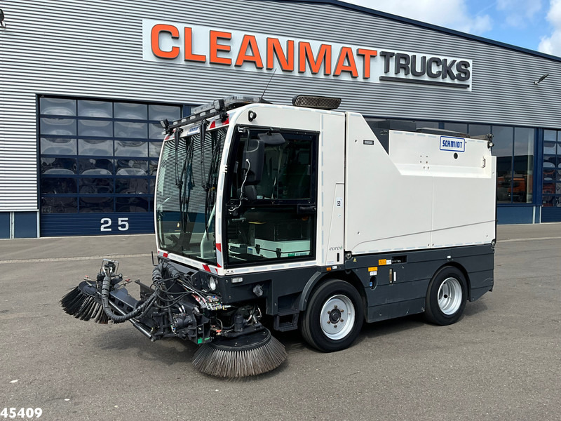 Schmidt Cleango 500 Compact Euro 6 with 3-rd brush - Veegwagen: afbeelding 2 Schmidt Cleango 500 Compact Euro 6 with 3-rd brush - Veegwagen: afbeelding 2