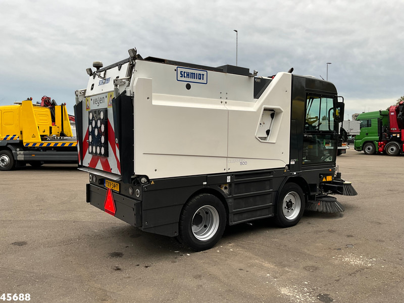 Schmidt Cleango Compact 500 Euro 6 with 3-rd brush Just 41.050 km! - Veegwagen: afbeelding 5 Schmidt Cleango Compact 500 Euro 6 with 3-rd brush Just 41.050 km! - Veegwagen: afbeelding 5