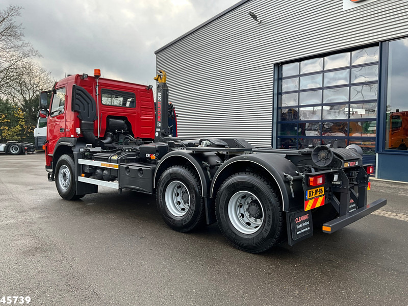 Volvo FM 330 6x4 Hiab 21 Ton haakarmsysteem Just 35.598 Km! - Haakarmsysteem vrachtwagen: afbeelding 4 Volvo FM 330 6x4 Hiab 21 Ton haakarmsysteem Just 35.598 Km! - Haakarmsysteem vrachtwagen: afbeelding 4