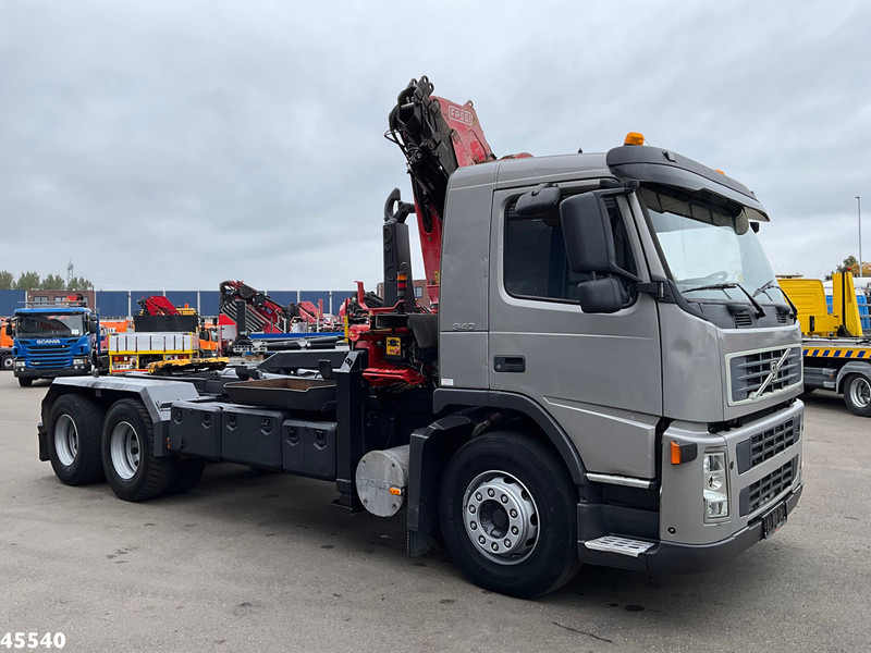Volvo FM 340 6x4 Fassi 19 Tonmeter laadkraan - Haakarmsysteem vrachtwagen, Kraanwagen: afbeelding 5 Volvo FM 340 6x4 Fassi 19 Tonmeter laadkraan - Haakarmsysteem vrachtwagen, Kraanwagen: afbeelding 5