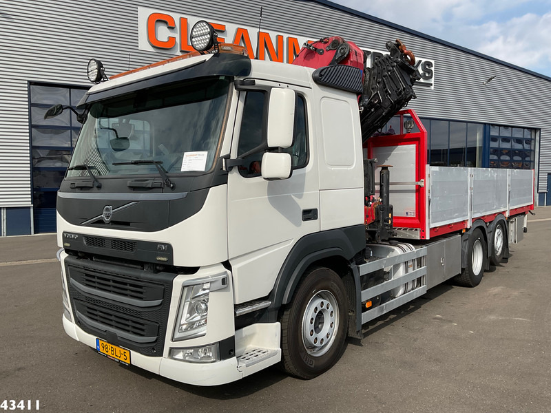 Volvo FM 500 Euro 6 HMF 32 Tonmeter laadkraan Just 166.643 km! - Kraanwagen: afbeelding 2 Volvo FM 500 Euro 6 HMF 32 Tonmeter laadkraan Just 166.643 km! - Kraanwagen: afbeelding 2