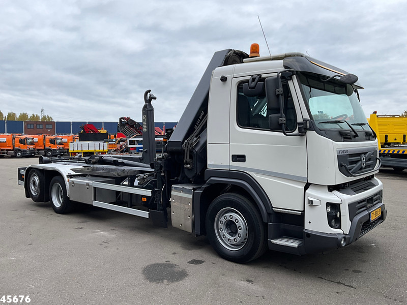 Volvo FMX 380 Hiab 24 Tonmeter laadkraan Just 210.573 km! - Haakarmsysteem vrachtwagen, Kraanwagen: afbeelding 3 Volvo FMX 380 Hiab 24 Tonmeter laadkraan Just 210.573 km! - Haakarmsysteem vrachtwagen, Kraanwagen: afbeelding 3