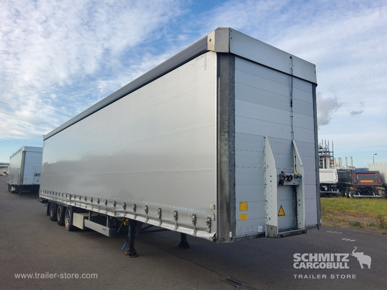 SCHMITZ Auflieger Curtainsider Mega - Schuifzeiloplegger: afbeelding 1 SCHMITZ Auflieger Curtainsider Mega - Schuifzeiloplegger: afbeelding 1