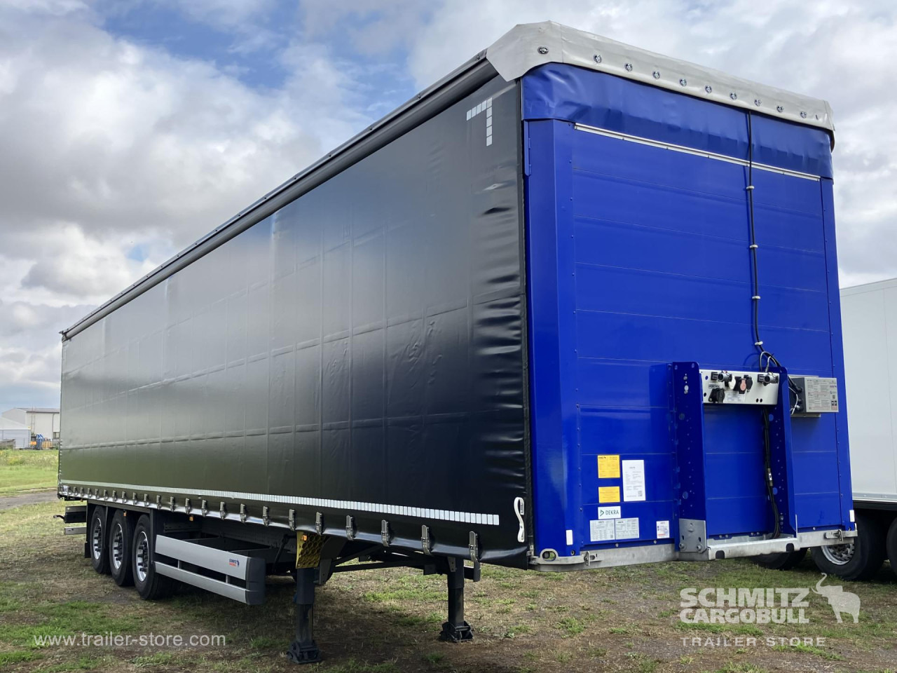SCHMITZ Auflieger Curtainsider Standard - Schuifzeiloplegger: afbeelding 1 SCHMITZ Auflieger Curtainsider Standard - Schuifzeiloplegger: afbeelding 1