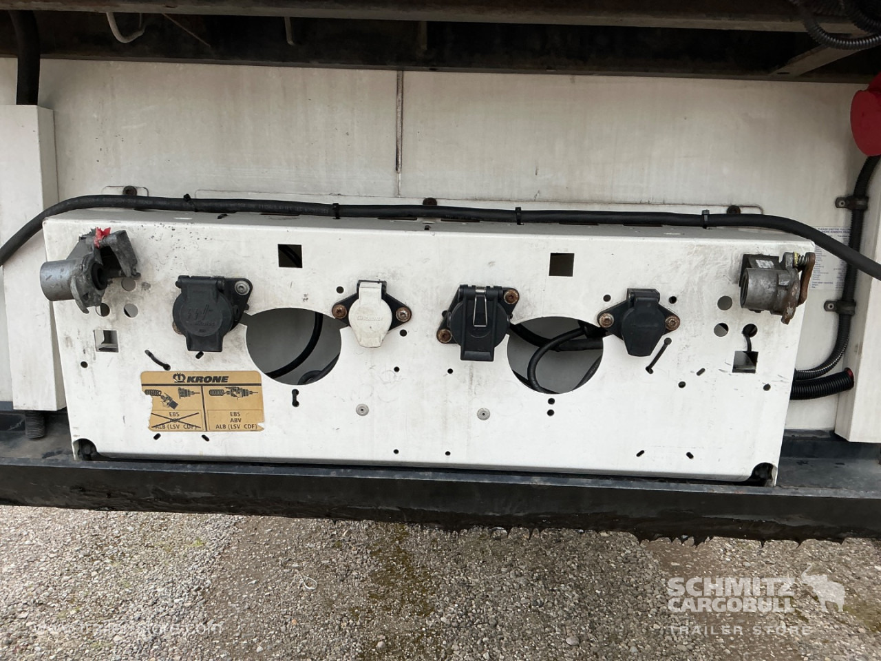 KRONE Reefer Standard Double deck - Isotherm oplegger: afbeelding 4 KRONE Reefer Standard Double deck - Isotherm oplegger: afbeelding 4