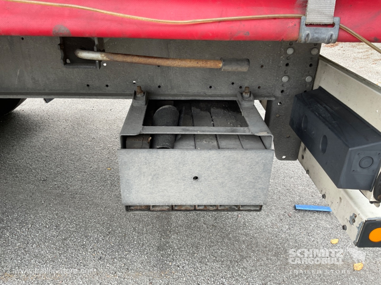 SCHMITZ Curtainsider Standard - Schuifzeiloplegger: afbeelding 4 SCHMITZ Curtainsider Standard - Schuifzeiloplegger: afbeelding 4