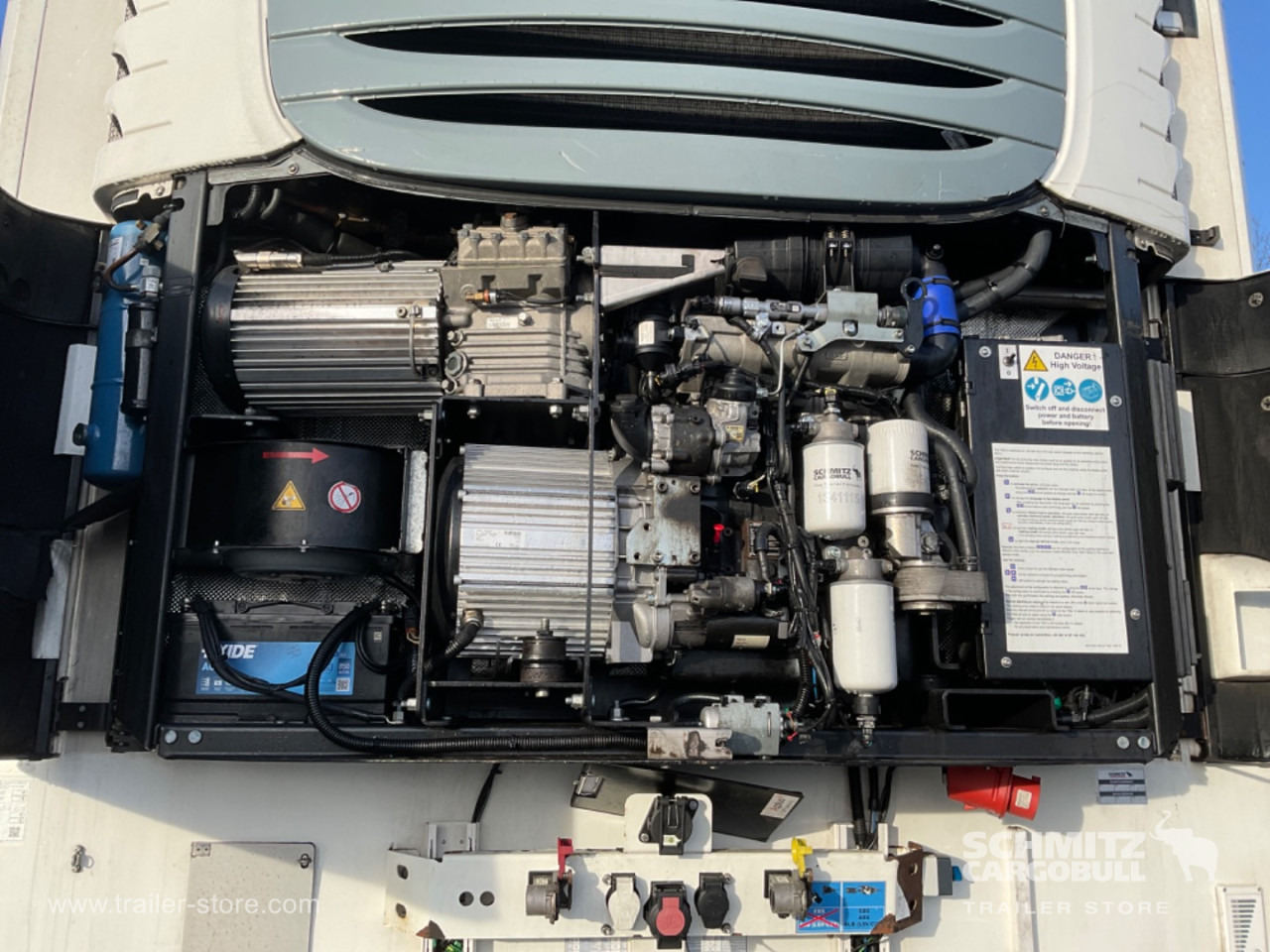 SCHMITZ Reefer Multitemp Double deck - Isotherm oplegger: afbeelding 2 SCHMITZ Reefer Multitemp Double deck - Isotherm oplegger: afbeelding 2